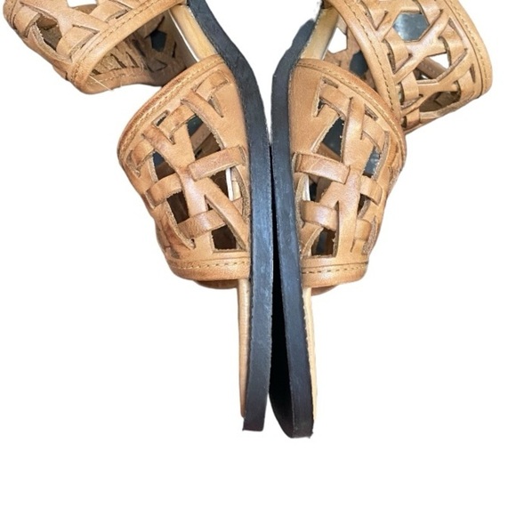 Vintage Tarantino’s Vintage Basket Weave Leather Heeled Sandals I Size: 8B - Picture 6 of 9